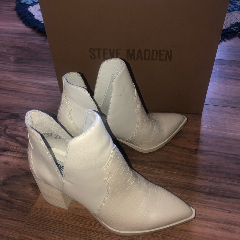 Steve Madden Chayna Bone Multi nwb
